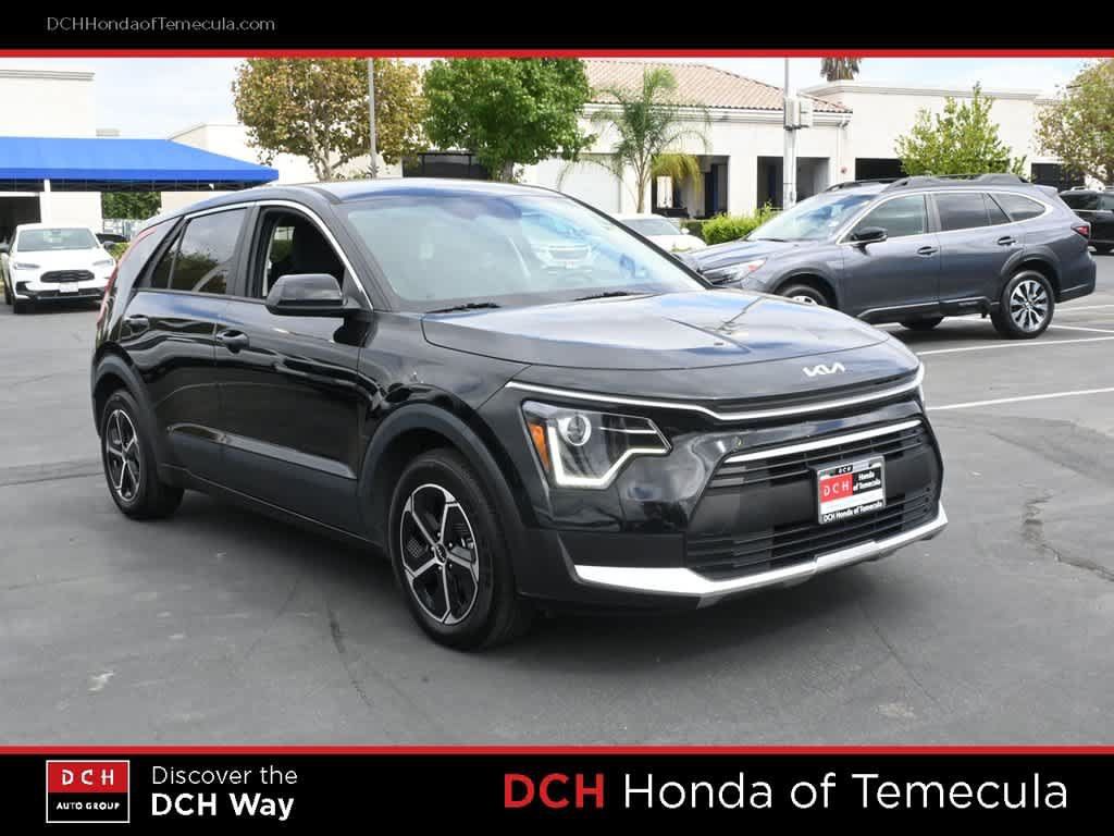 Used 2024 Kia Niro LX FWD image 3