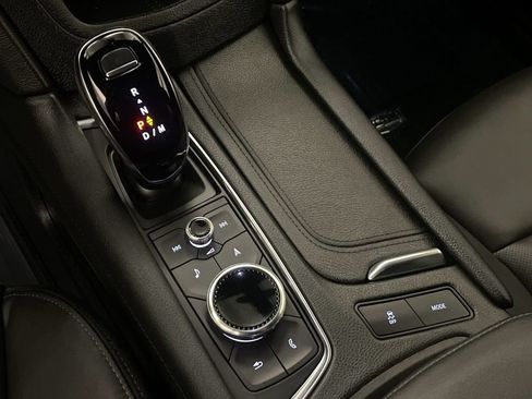 Used 2024 Cadillac XT6 Premium Luxury w/ LPO, Floor Liner Package FWD image 10