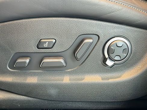 New 2025 Genesis GV80 3.5T Prestige image 22