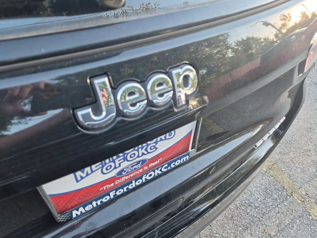 Used 2019 Jeep Compass Sport FWD image 16