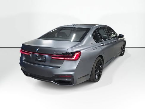 Used 2022 BMW 750i xDrive w/ Executive Package image 5