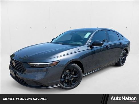 New 2025 Honda Accord SE image 1