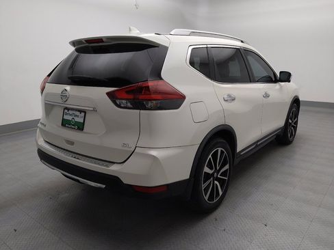 Used 2018 Nissan Rogue SL w/ Premium Package image 9