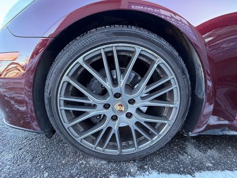 Used 2022 Porsche Panamera 4 Platinum Edition image 40