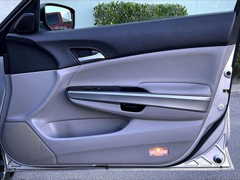 Used 2008 Honda Accord EX image 28