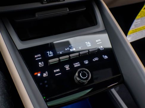 New 2025 Porsche Macan 4S Electric image 28