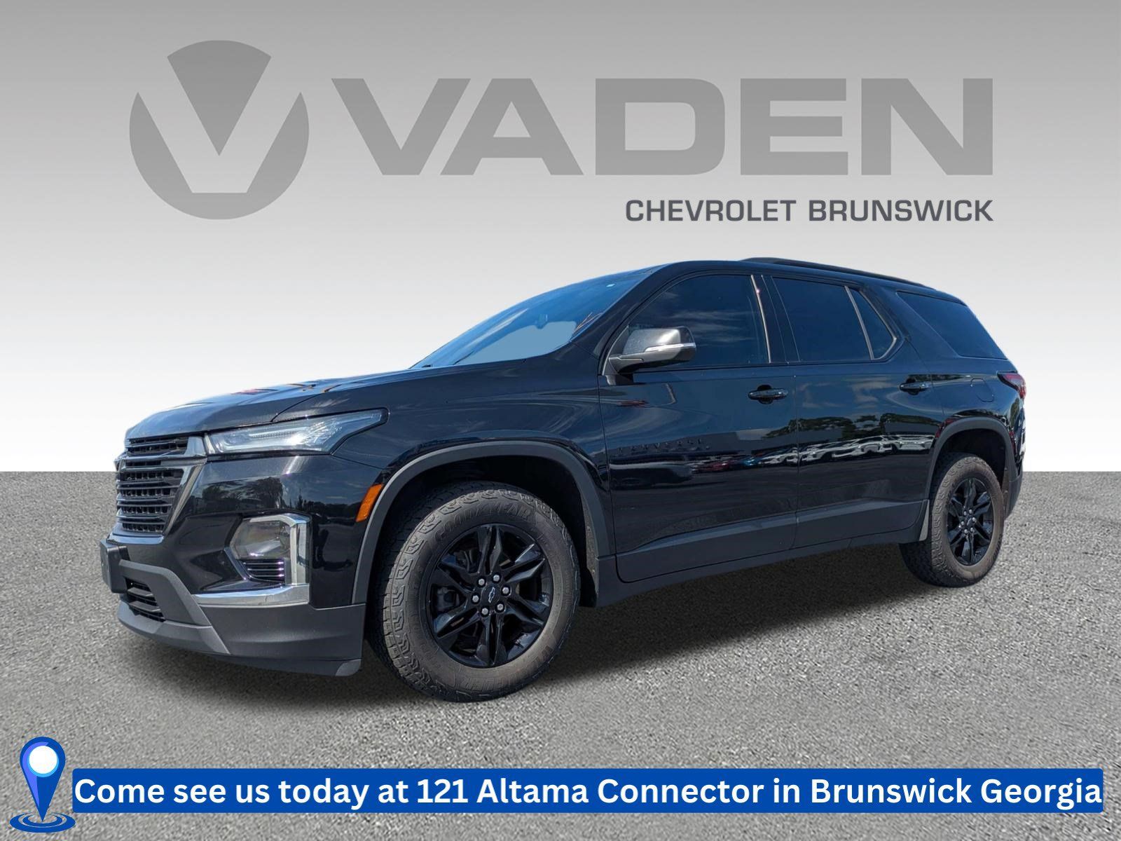 Used 2024 Chevrolet Traverse LT w/ Midnight/Sport Edition AWD/4WD image 1