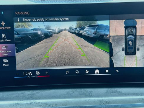 Used 2024 BMW X7 xDrive40i w/ Executive Package AWD/4WD image 14