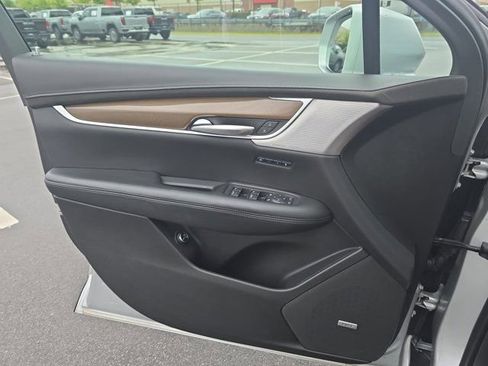 Used 2020 Cadillac XT5 Sportv w/ Platinum Package image 26