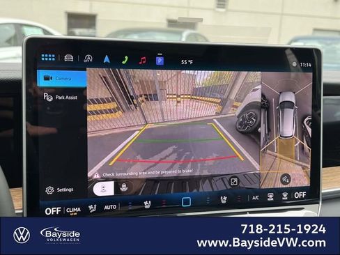 New 2026 Volkswagen Tiguan SEL R-Line AWD/4WD image 33