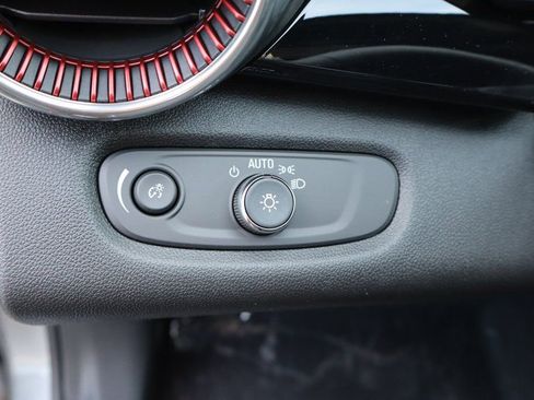 New 2026 Chevrolet Trax RS w/ Sunroof Package image 15