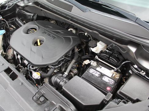 Used 2015 Kia Soul + w/ Audio Package FWD image 48