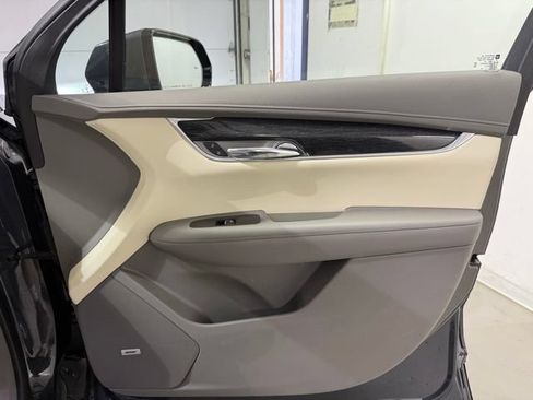 Certified 2021 Cadillac XT6 Premium Luxury AWD/4WD image 29