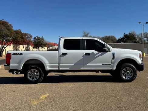 Used 2021 Ford F250 XL w/ Power Equipment Group image 5