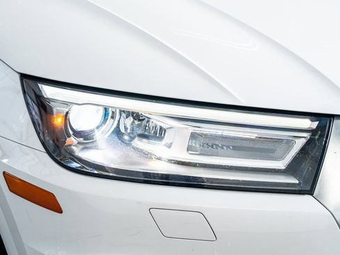 Used 2019 Audi Q5 2.0T Premium image 19