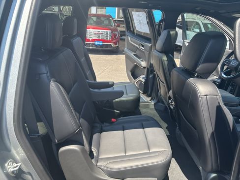 Used 2026 GMC Acadia Elevation w/ Black Edition FWD image 31