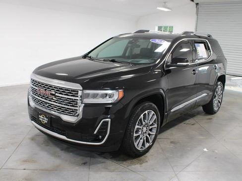 Used 2021 GMC Acadia Denali w/ Denali Technology Package FWD image 4