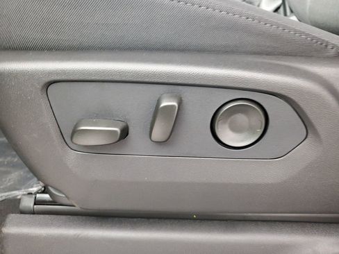 New 2026 Chevrolet Silverado 2500 Custom w/ Custom Value Package image 28