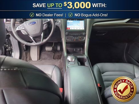 Used 2017 Ford Fusion SE w/ Fusion SE Technology Package FWD image 17