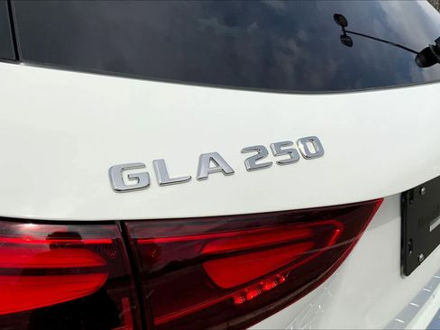 New 2025 Mercedes-Benz GLA 250 GLA 250 image 18