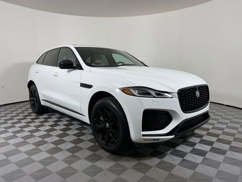 Used 2026 Jaguar F-PACE R-Dynamic S image 7