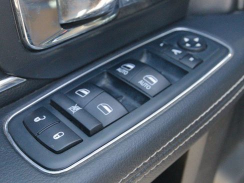 Used 2014 RAM 1500 Laramie w/ Convenience Group image 14