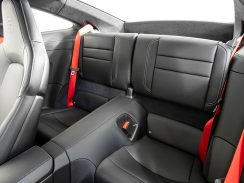 Certified 2025 Porsche 911 Carrera GTS image 19