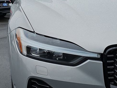 Used 2025 Volvo XC60 B5 Plus w/ Protection Package Premier image 9