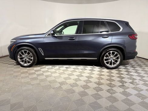 Used 2021 BMW X5 xDrive40i w/ Premium Package AWD/4WD image 3