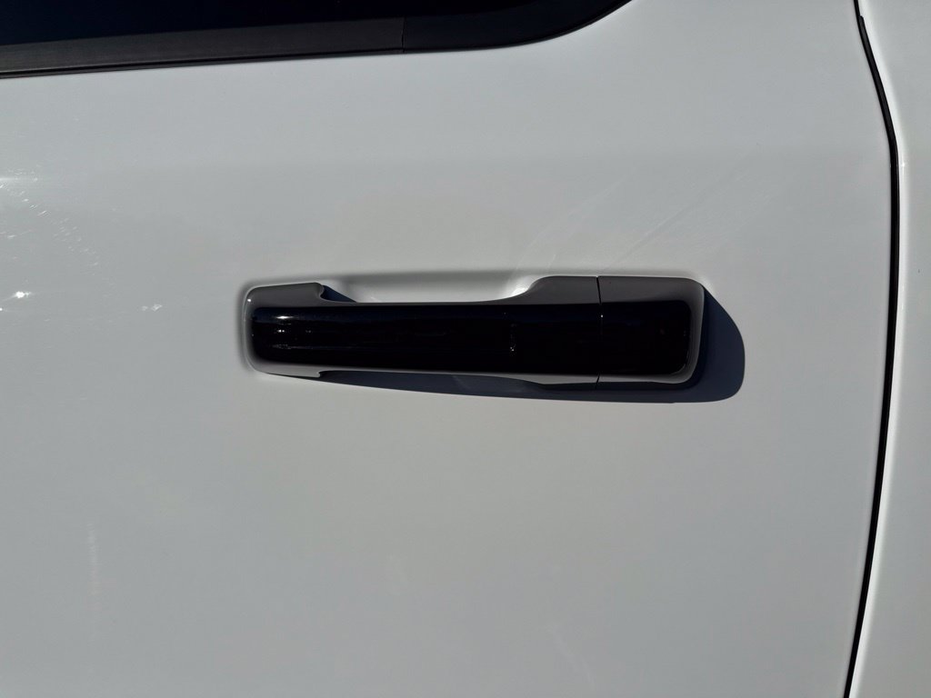 Used 2025 RAM 1500 Limited AWD/4WD image 12