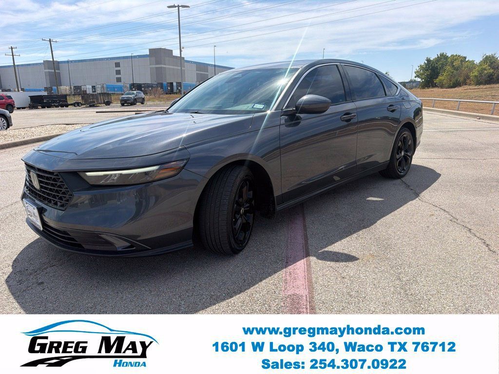 Used 2023 Honda Accord EX image 8