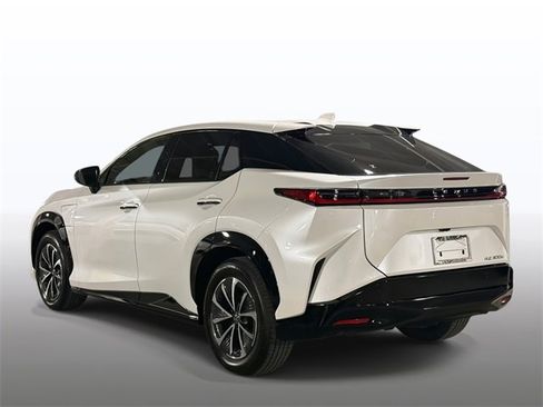 Certified 2025 Lexus RZ 300e image 12