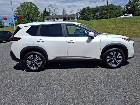 Used 2023 Nissan Rogue SV AWD/4WD image 8