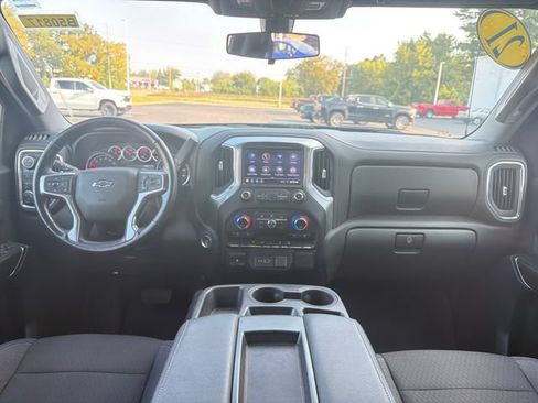 Used 2021 Chevrolet Silverado 1500 RST AWD/4WD image 15