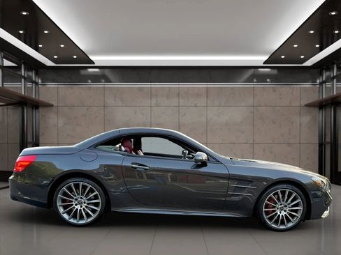 Used 2020 Mercedes-Benz SL 550 w/ Driver Assistance Package image 23