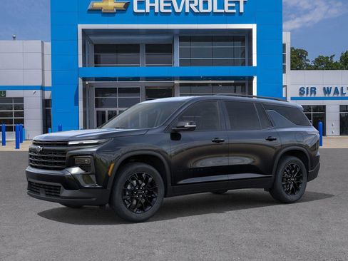 New 2026 Chevrolet Traverse LT image 2