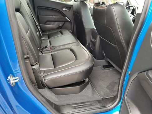 Used 2022 Chevrolet Colorado LT w/ Luxury Package image 11