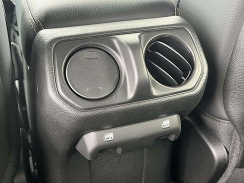 New 2026 Jeep Gladiator Sport AWD/4WD image 16