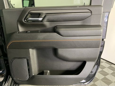 Used 2024 GMC Sierra 2500 AT4 w/ AT4 Premium Plus Package image 27