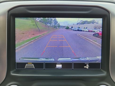 Used 2020 GMC Sierra 1500 Elevation w/ Elevation Value Package image 10