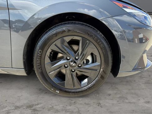 Used 2023 Hyundai Elantra SEL FWD image 45