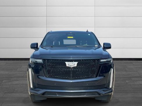 Certified 2023 Cadillac Escalade Sport Platinum w/ Heavy-Duty Trailer Package AWD/4WD image 8