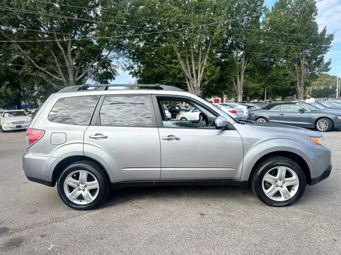 Used 2009 Subaru Forester 2.5X Limited AWD/4WD image 4