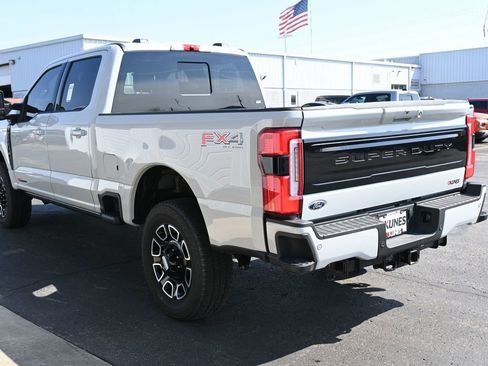 Used 2025 Ford F350 Platinum image 11