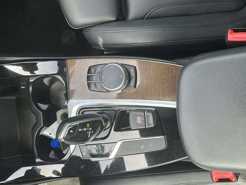 Used 2019 BMW X3 sDrive30i w/ Driving Assistance Package RWD image 12