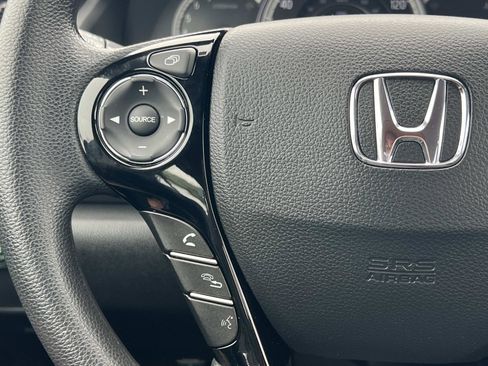 Used 2016 Honda Accord LX image 9