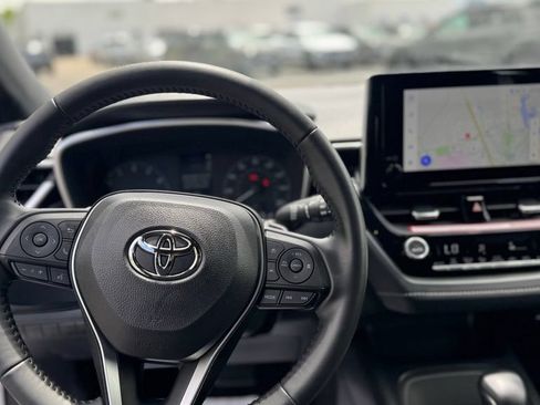 Used 2025 Toyota Corolla SE FWD image 14