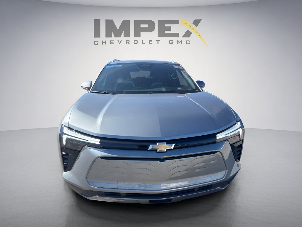 Used 2024 Chevrolet Blazer EV LT AWD/4WD image 8