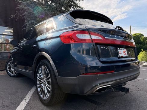 Used 2017 Lincoln MKX Reserve FWD image 19