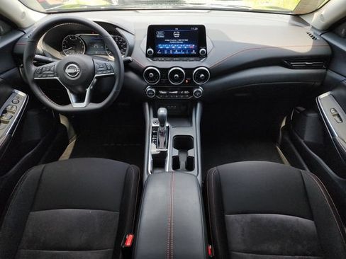 Used 2025 Nissan Sentra SR w/ Midnight Edition FWD image 18